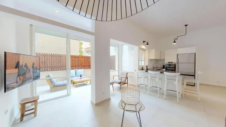 Calming 2BR in Hakerem 6 by HolyGuest