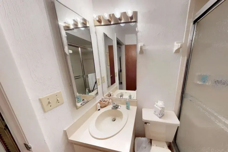 15120 Riverbend Blvd #605