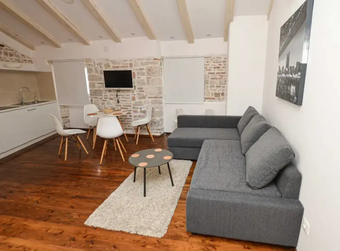 Trendy and Chic Rovinj Downtown Apartments