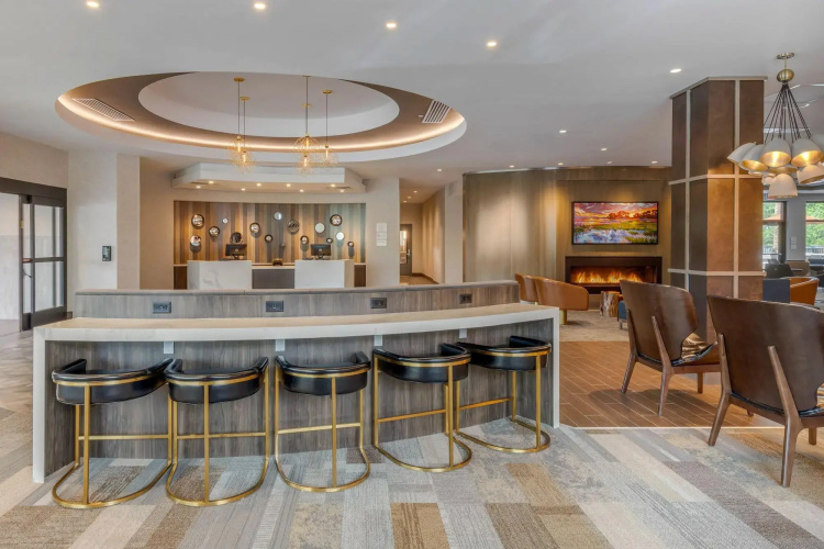 DoubleTree by Hilton Charleston Riverview
