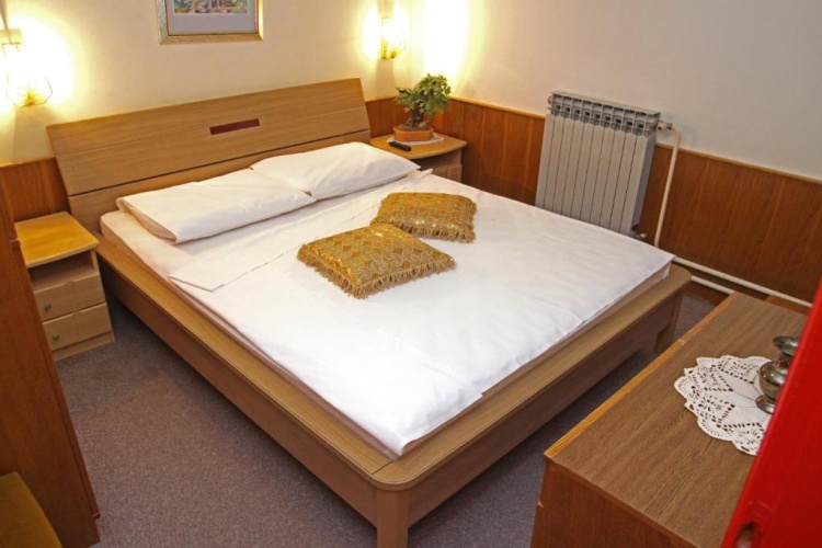 1 Bedroom Suite