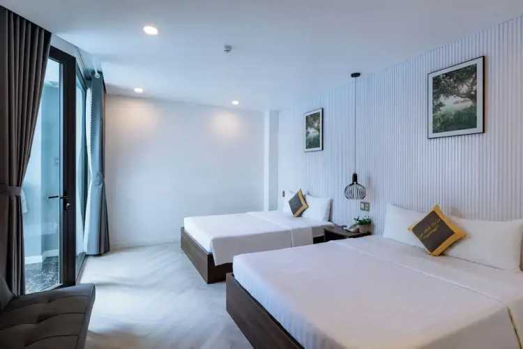 Standard Quadruple room with balcony