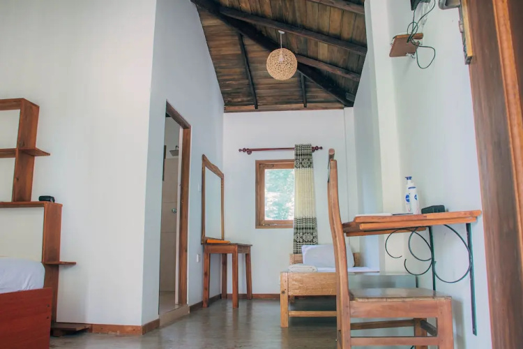 Shell Resort Arugambay