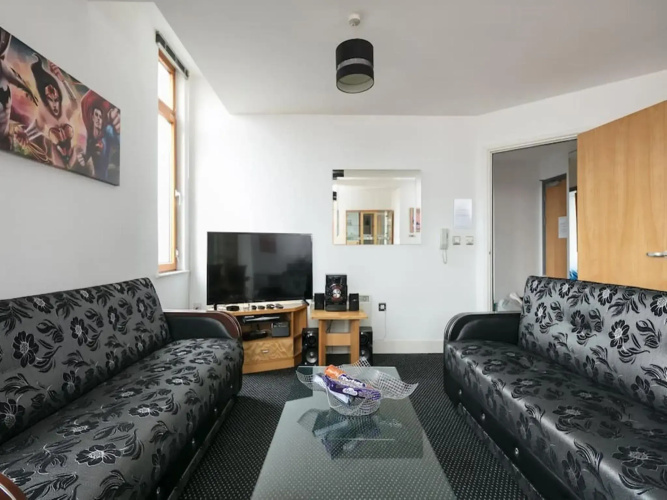 City Centre Apartment With Panoramic View
