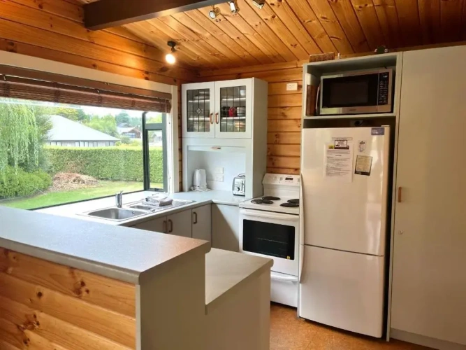 2 Bedrooms Cottage