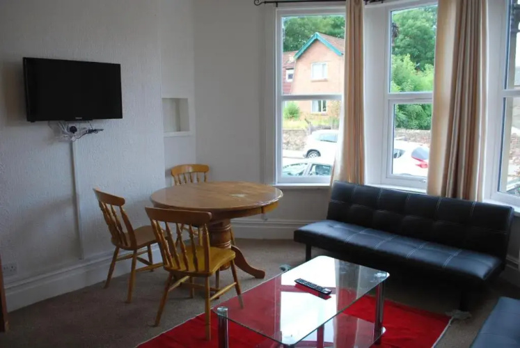 Clift Guest House