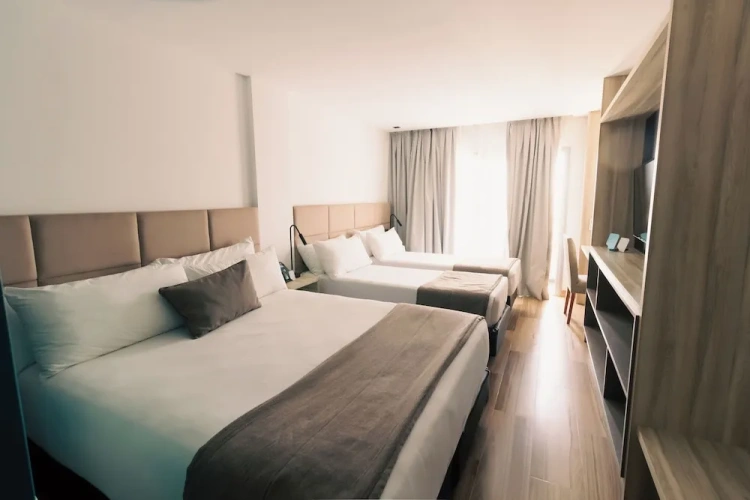 Superior Triple room