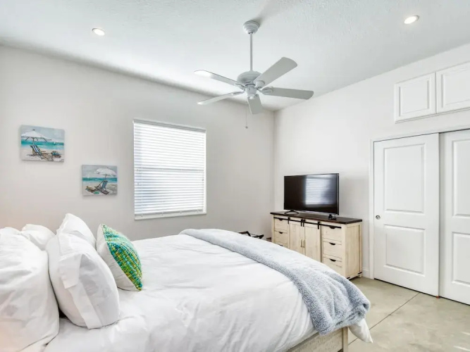 Johnson Beach Way - 4 Br Home