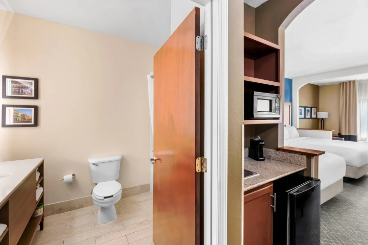 Quadruple Suite