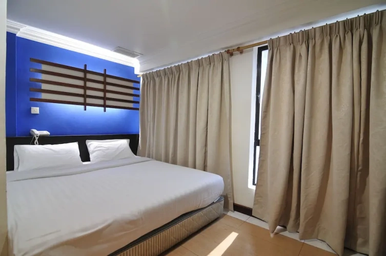Deluxe Double room with city view