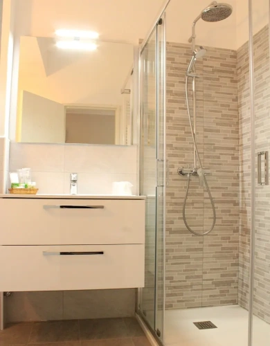 Comfort room with balcony
