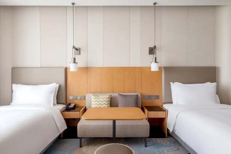 Standard Twin room with garden view