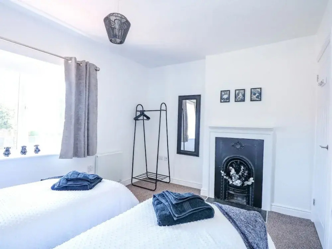 Lily Cottage