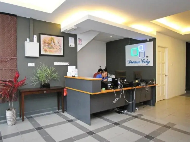 Dream City Hotel