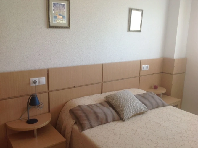 2 Bedrooms Apartment with partial sea view