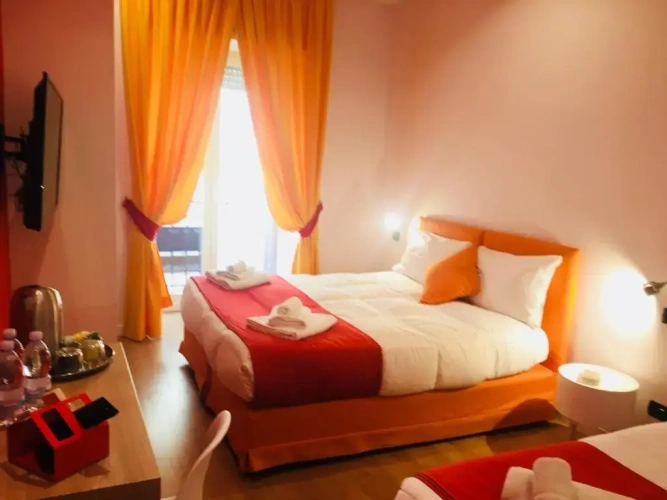 Standard Triple room