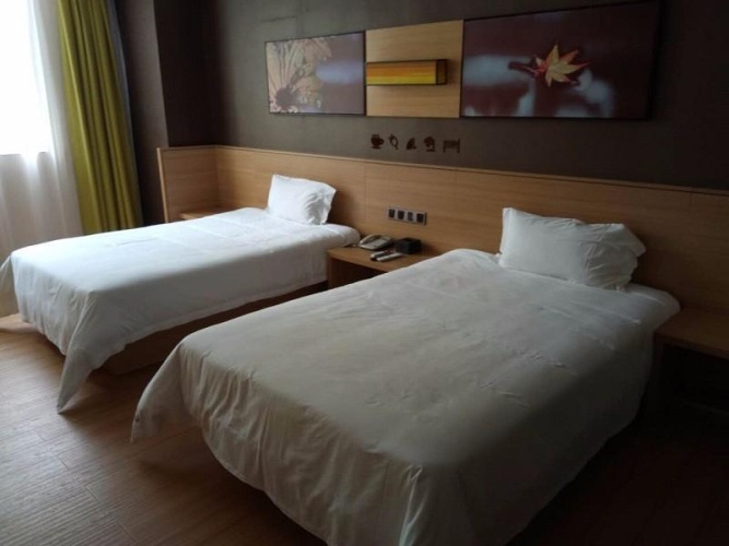 Economy Twin room