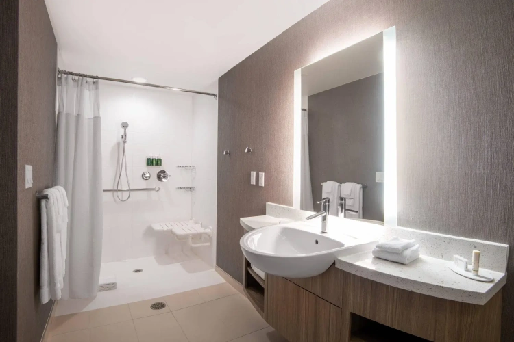 Quadruple Suite