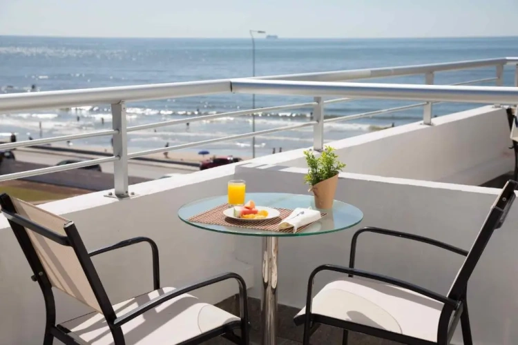 Superior Double room with balcony and with sea view