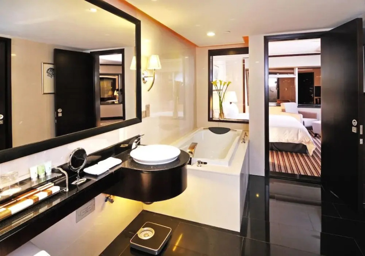 Binbei Yiho Hotel