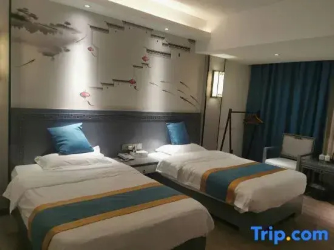 Beihai Bainian Hotel (Beihai Old Street)