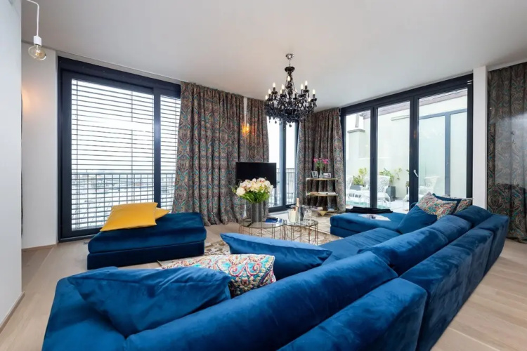 EMPIRENT Rose Apartments