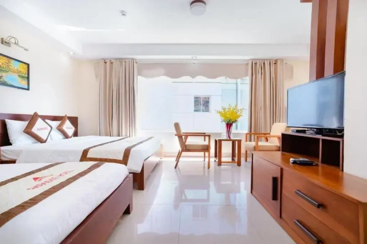 Suite with view