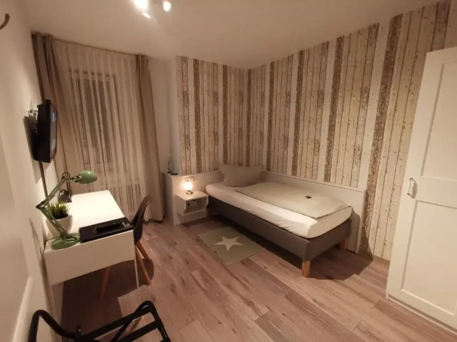 Standard Single room