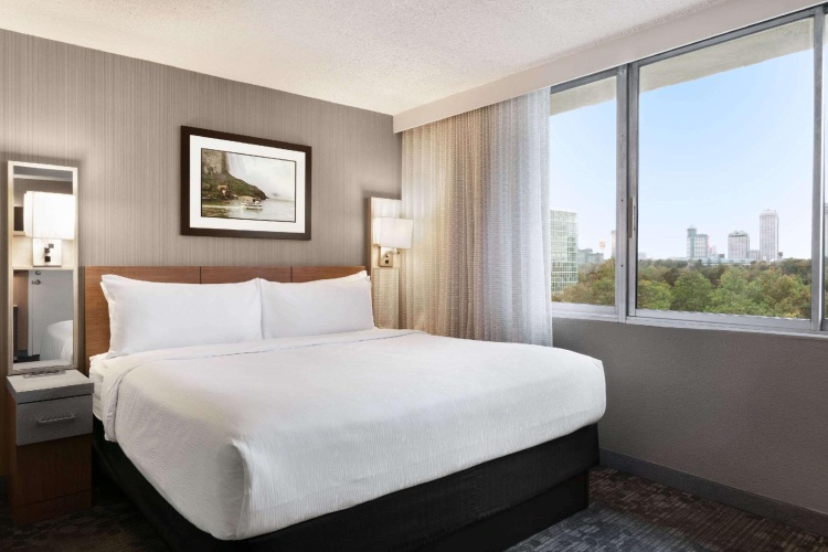 Deluxe Skyline View Double room