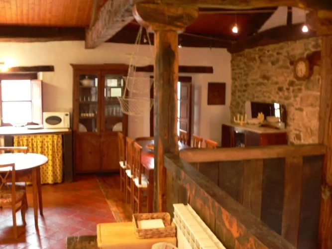 5 Bedrooms Double Cottage