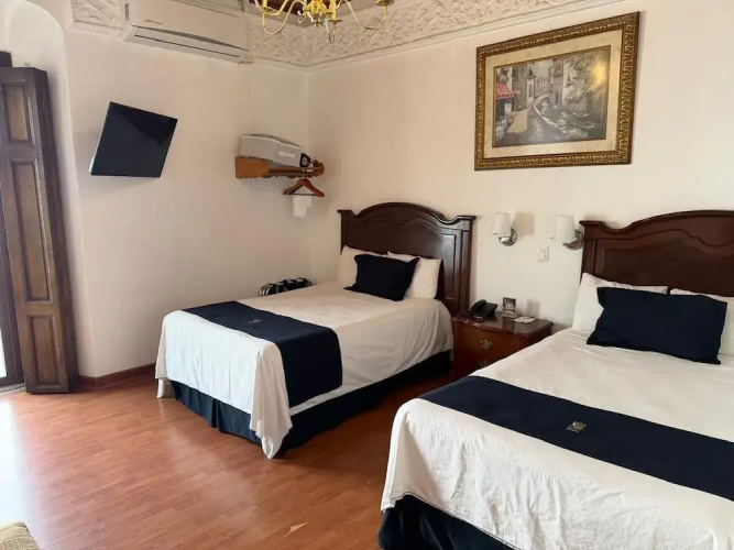 Luna Hotel