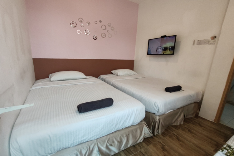 M Motel Meru