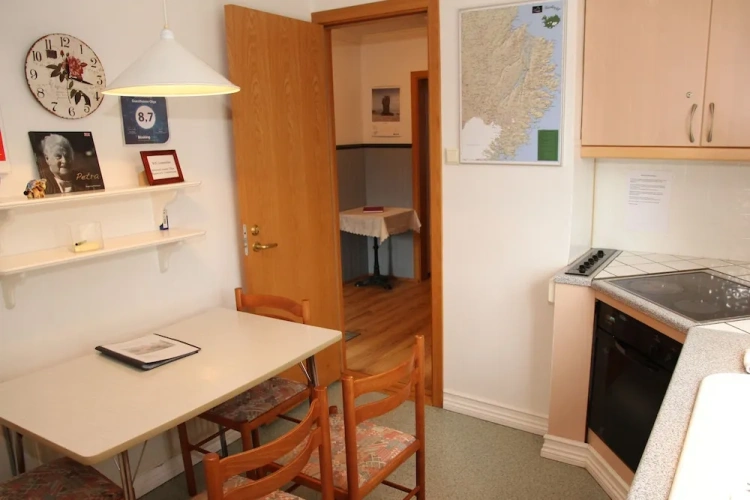 Standard Twin Basement room