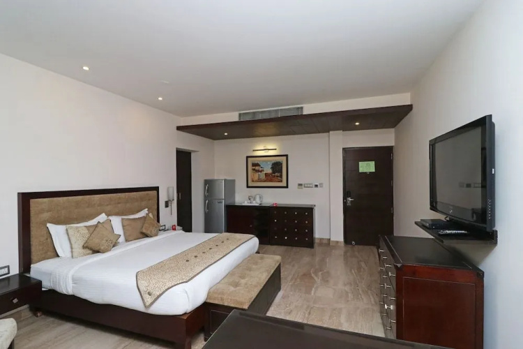 OYO 10273 Ryan Residency