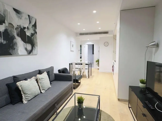 2 Bedrooms Apartment