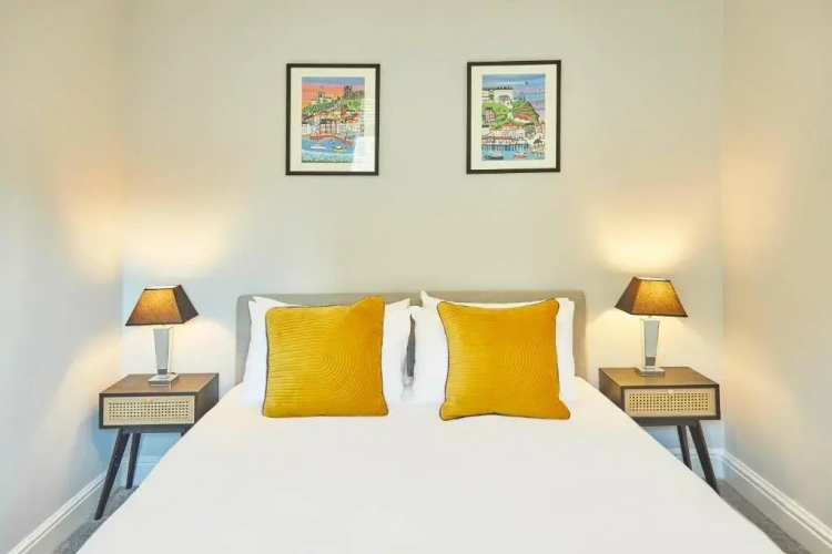 2 Bedrooms Cottage