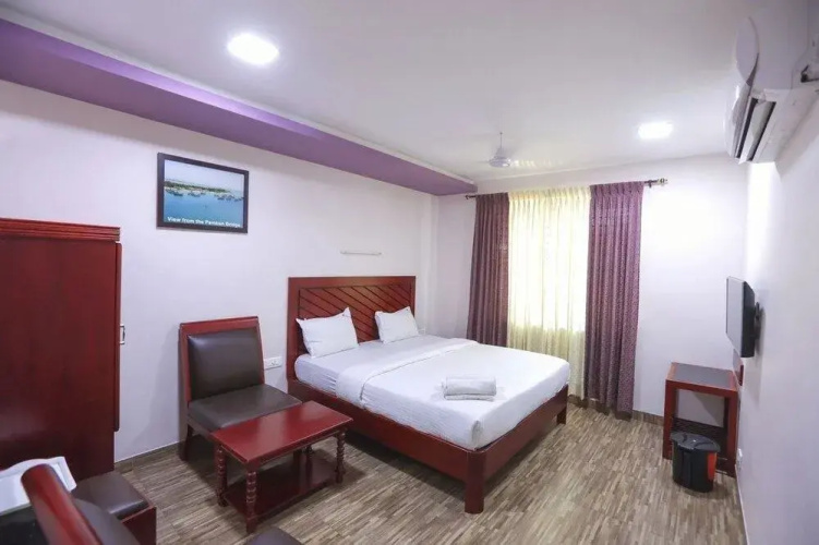 Hotel Queen Palace