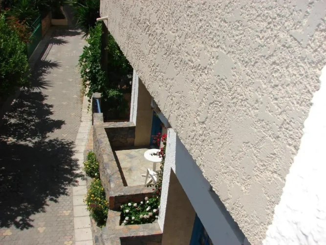 Apartment with balcony