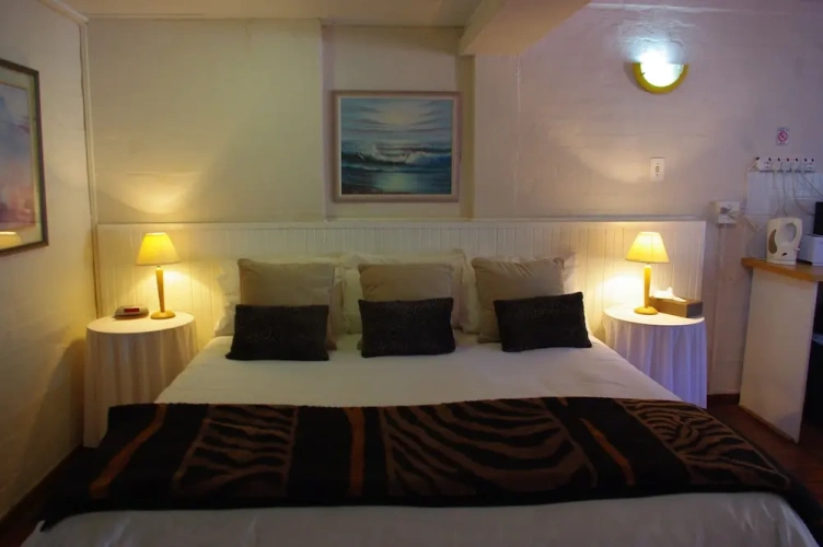 2 Bedrooms Family Basement Suite