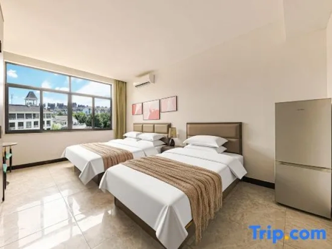 Standard Twin Family room