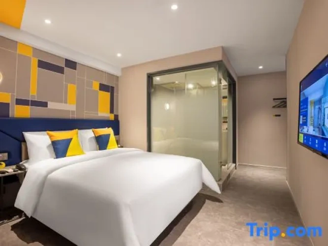 Standard Twin room with mountain view