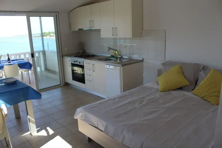 1 Bedroom Apartment with sea view