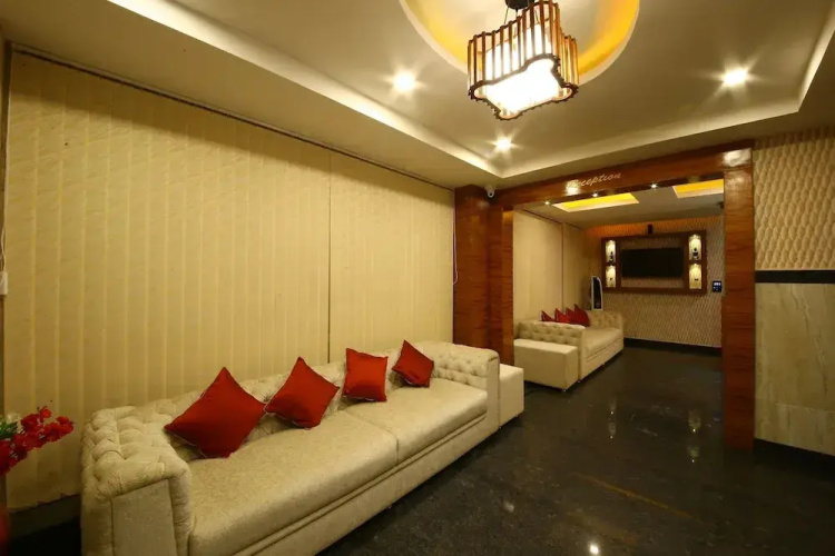 Royal Stay