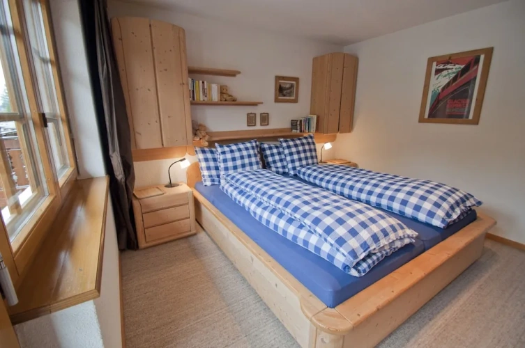 1 Bedroom Apartment with mountain view