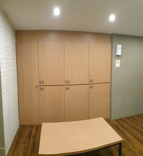 6 Bedrooms Bed in Dorm