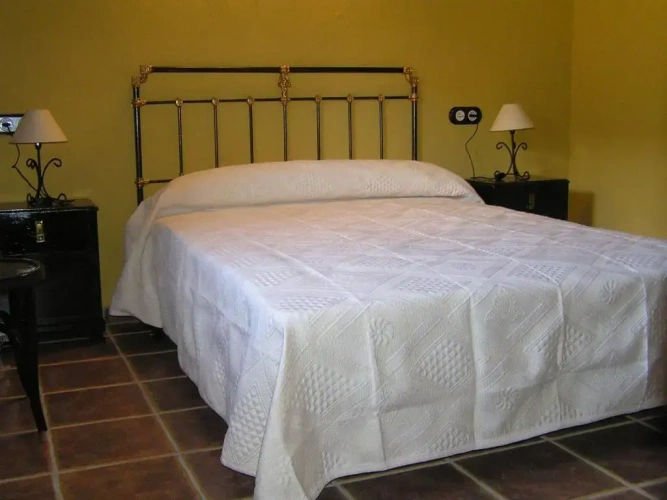 3 Bedrooms Apartment
