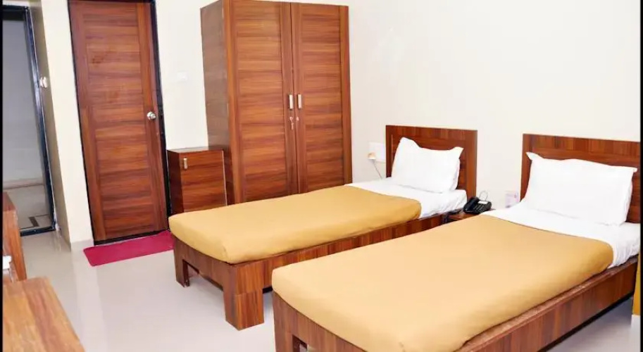 OYO 655 Hotel Aundh Retreat