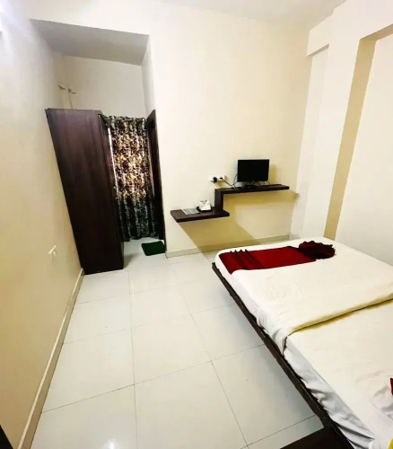 Oyo 22475 Jalsa Guest House