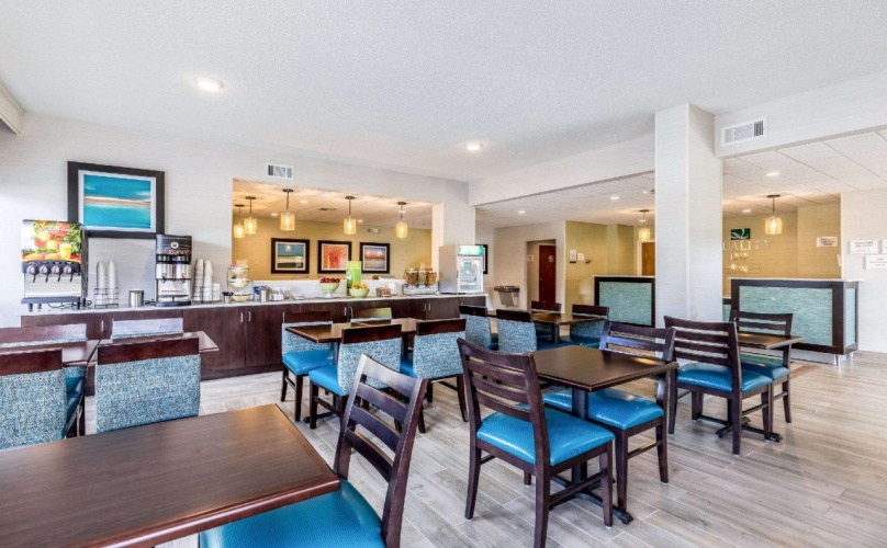 Quality Inn Palm Beach International Airport photo 23