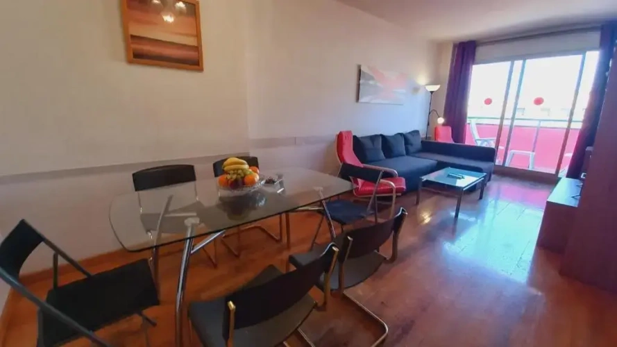 3 Bedrooms Apartment